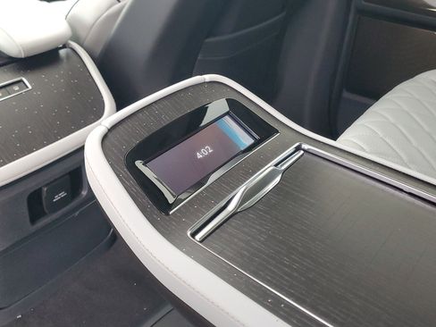 New 2025 Lincoln Navigator L Black Label image 30