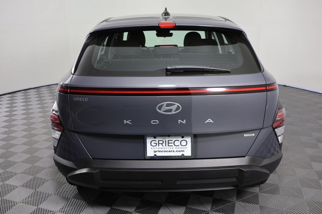 Used 2024 Hyundai Kona SE AWD/4WD image 7