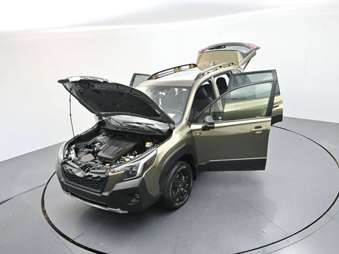 Used 2023 Subaru Forester Wilderness w/ Wilderness Package AWD/4WD image 28