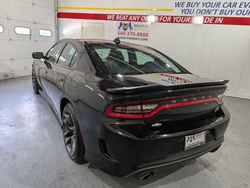 Used 2020 Dodge Charger Scat Pack image 5