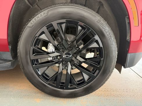 Used 2026 Chevrolet Tahoe Premier AWD/4WD image 10