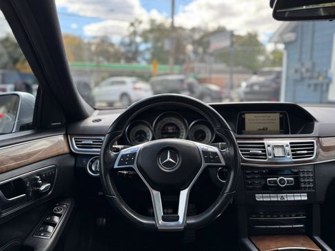 Used 2014 Mercedes-Benz E 350 4MATIC Sedan image 20