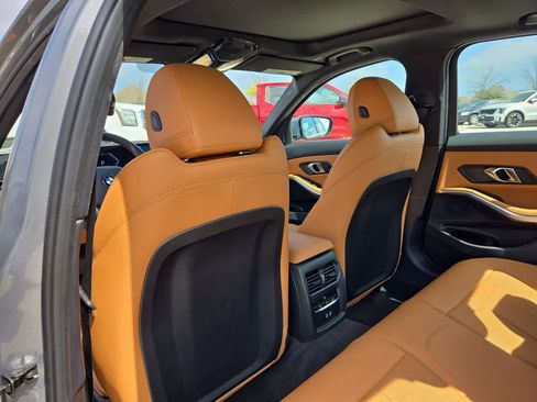 Used 2024 BMW 330i Sedan w/ Premium Package RWD image 18