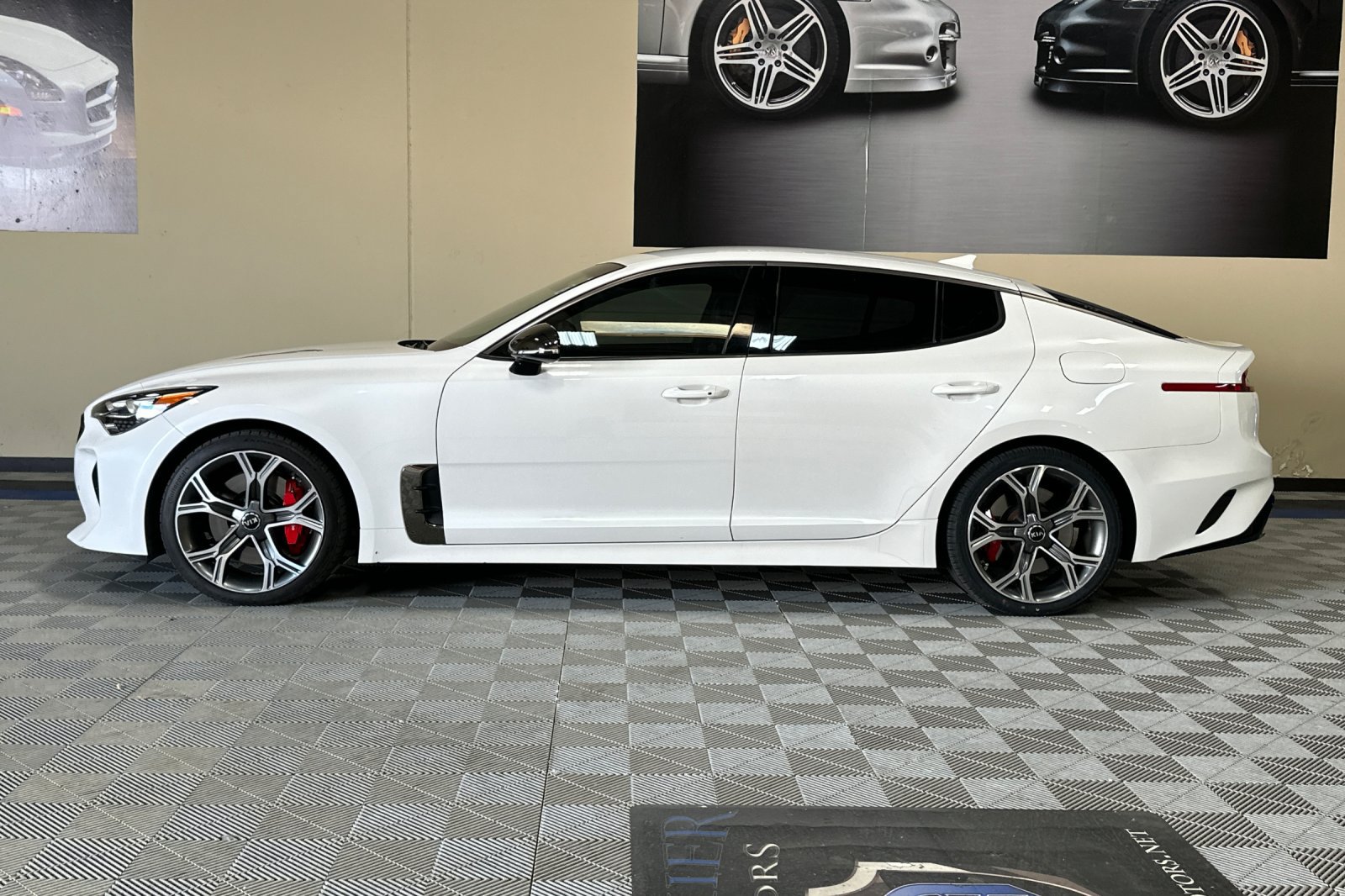 Used 2019 Kia Stinger GT RWD image 7