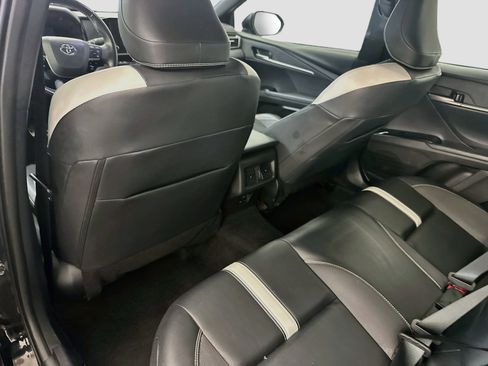 Used 2025 Toyota Camry SE FWD image 28