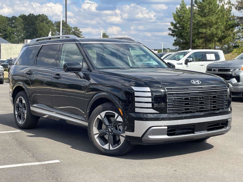 Used 2026 Hyundai Palisade Limited FWD image 1