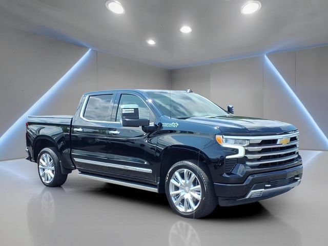Used 2024 Chevrolet Silverado 1500 High Country w/ High Country Premium Package AWD/4WD image 1