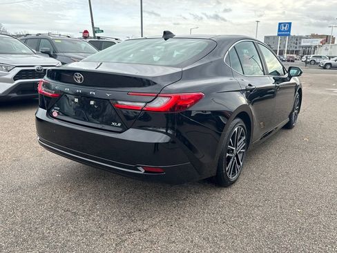 Used 2026 Toyota Camry XSE image 7