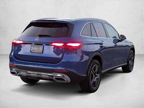 Certified 2026 Mercedes-Benz GLC 300 image 2