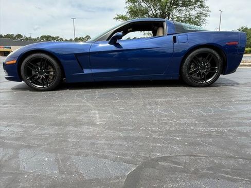 Used 2005 Chevrolet Corvette Coupe w/ Preferred Equipment Group RWD image 10