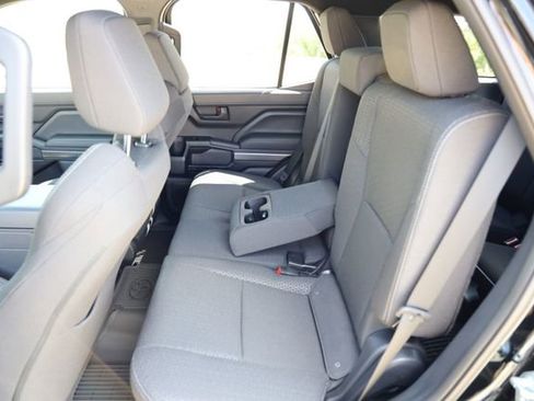 New 2026 Toyota 4Runner SR5 AWD/4WD image 13