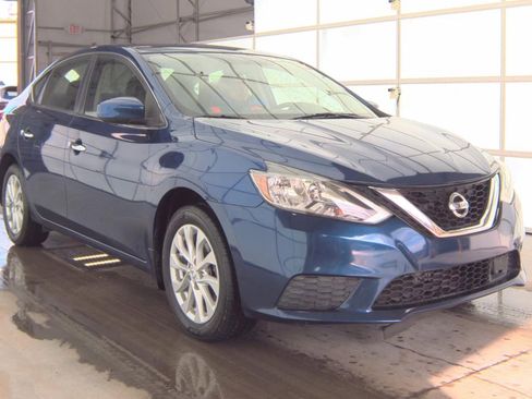 Used 2019 Nissan Sentra SV image 3