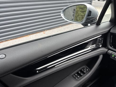 New 2026 Porsche Panamera image 24