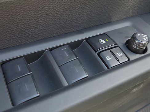 New 2026 Toyota Tundra SR5 RWD image 18