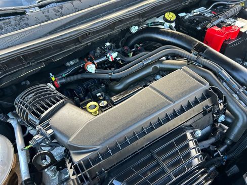 Used 2024 Ford Escape Platinum image 30