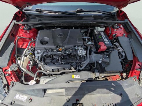 Used 2021 Toyota Camry SE FWD image 32