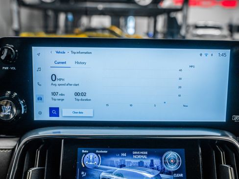 Used 2024 Lexus LX 600 4WD w/ Luxury Package image 38