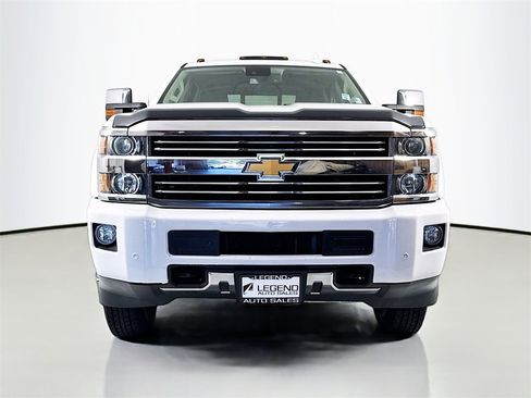 Used 2016 Chevrolet Silverado 3500 High Country image 2