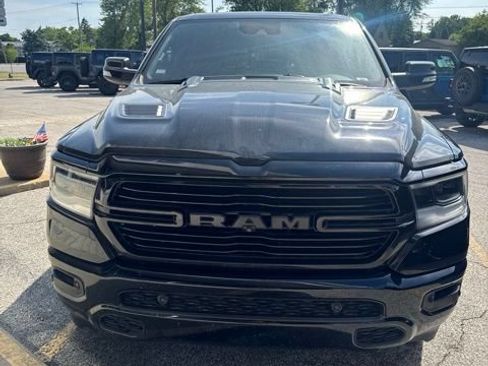 Used 2019 RAM 1500 Laramie AWD/4WD image 2