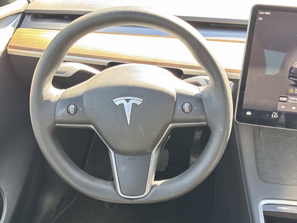 Used 2023 Tesla Model Y Long Range AWD/4WD image 10
