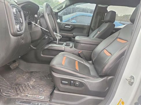Used 2022 GMC Sierra 1500 AT4 w/ AT4 Premium Package image 7