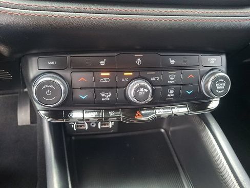 Used 2023 Dodge Durango GT AWD/4WD image 15