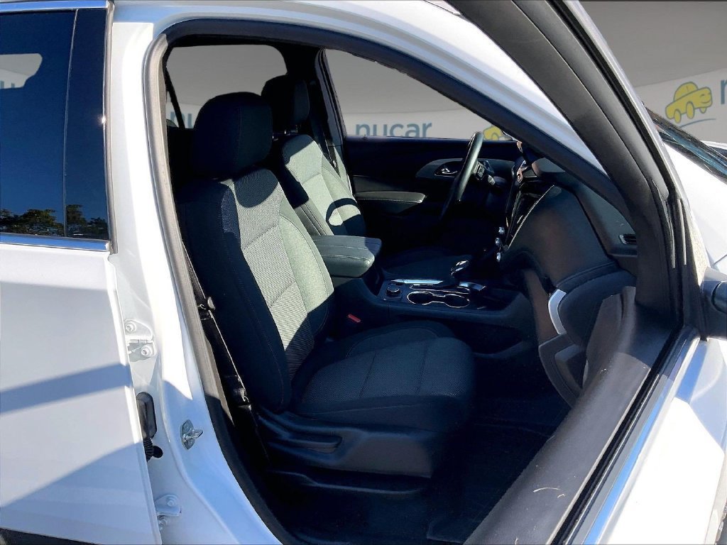 Used 2024 Chevrolet Traverse Limited LT AWD/4WD image 11