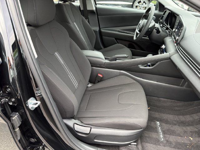 Certified 2023 Hyundai Elantra SEL FWD image 16