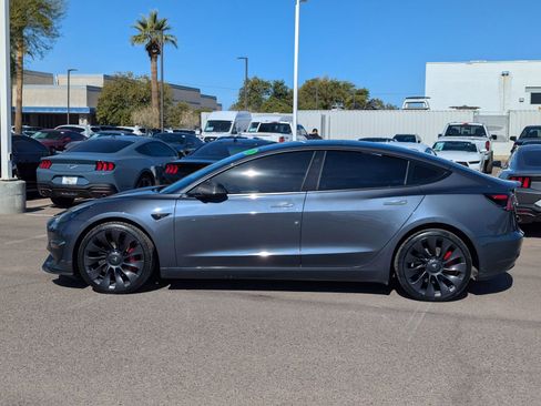 Used 2023 Tesla Model 3 Performance image 3