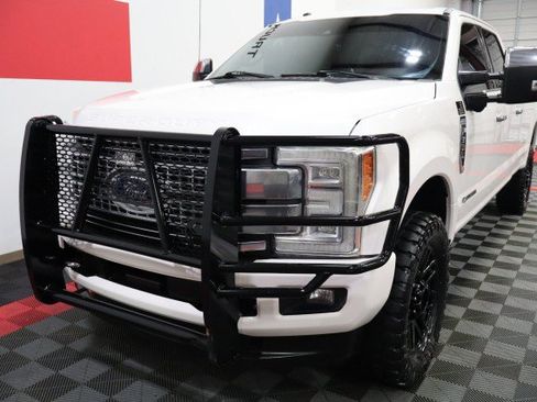 Used 2017 Ford F350 Platinum w/ Platinum Ultimate Package AWD/4WD image 4