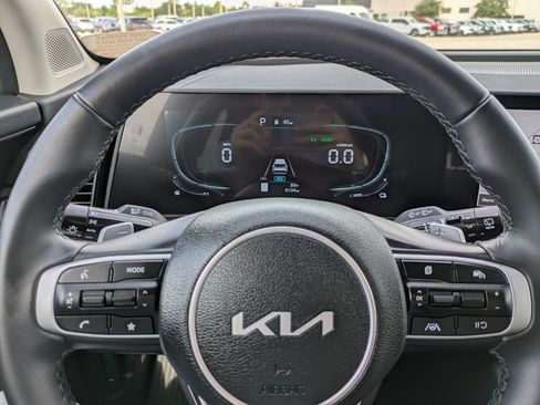 Certified 2025 Kia Sportage EX AWD/4WD image 33