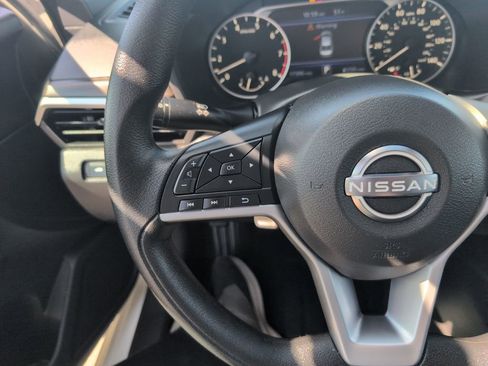 Used 2025 Nissan Altima 2.5 SV image 20