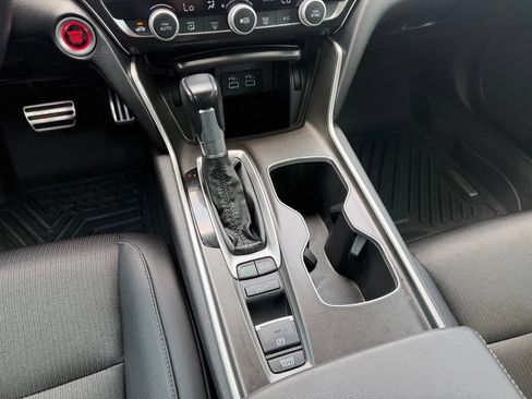 Used 2022 Honda Accord Sport image 16