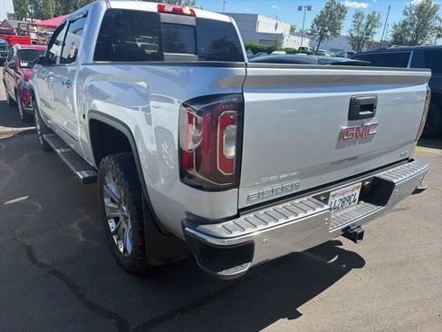 Used 2018 GMC Sierra 1500 SLT AWD/4WD image 3