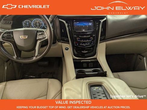 Used 2015 Cadillac Escalade ESV Luxury image 21