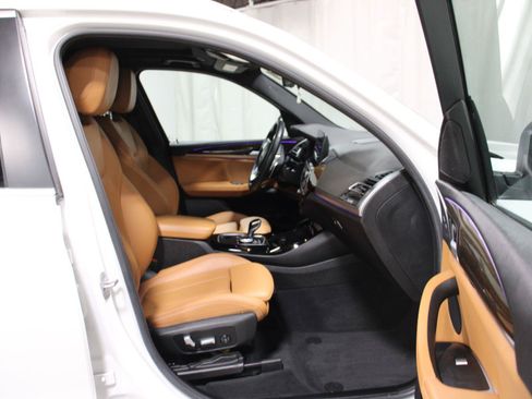 Used 2024 BMW X3 xDrive30i w/ Premium Package AWD/4WD image 9