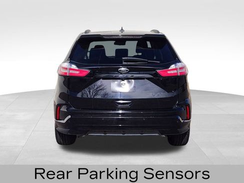 Certified 2023 Ford Edge SE w/ Black Appearance Package image 9