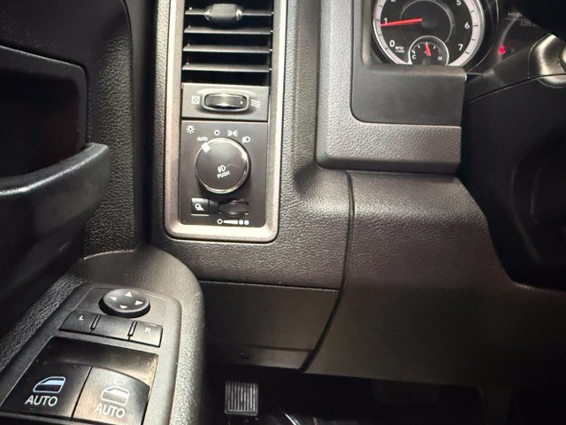 Used 2018 RAM 1500 Express w/ Express Value Package AWD/4WD image 14