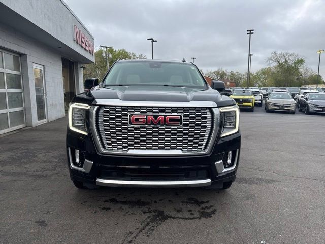 Used 2024 GMC Yukon Denali AWD/4WD image 5