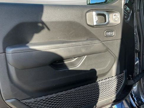 Used 2021 Jeep Wrangler Unlimited Sahara w/ Cold Weather Group image 21