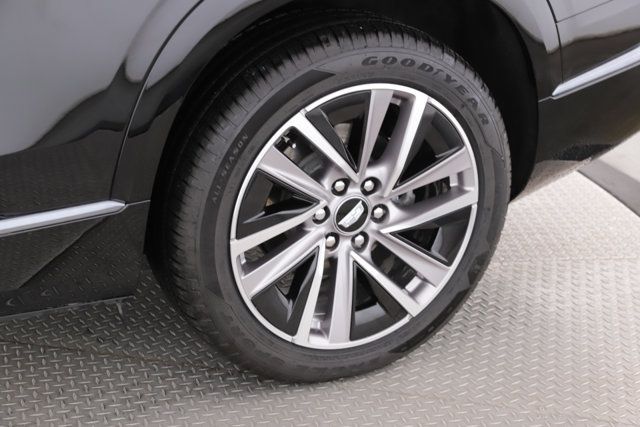 Used 2026 Cadillac Vistiq Sport w/ LPO, Floor Liner Package AWD/4WD image 14