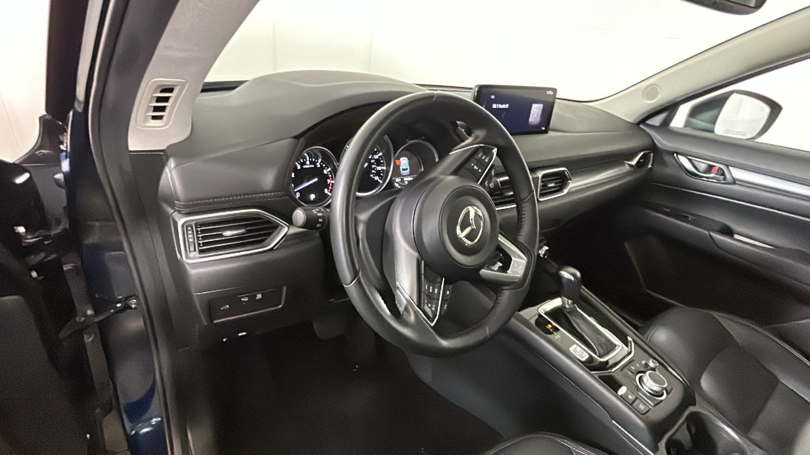 Used 2025 MAZDA CX-5 AWD 2.5 S w/ Preferred Package image 16