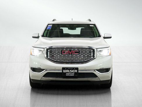 Used 2017 GMC Acadia Denali w/ Technology Package AWD/4WD image 8