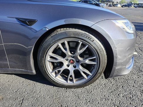 Used 2022 Tesla Model S AWD/4WD image 12