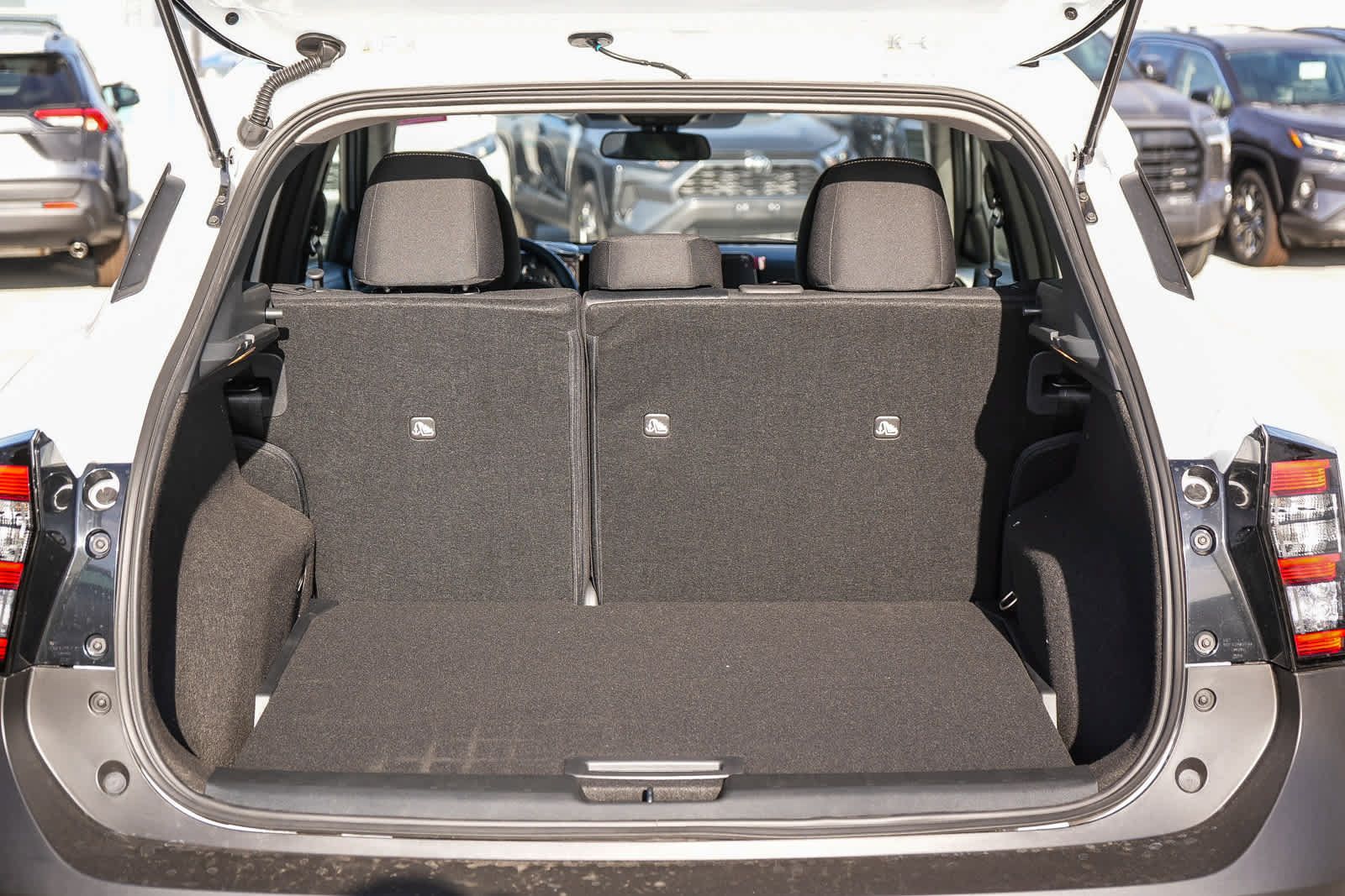 New 2027 Nissan Kicks SV FWD image 11