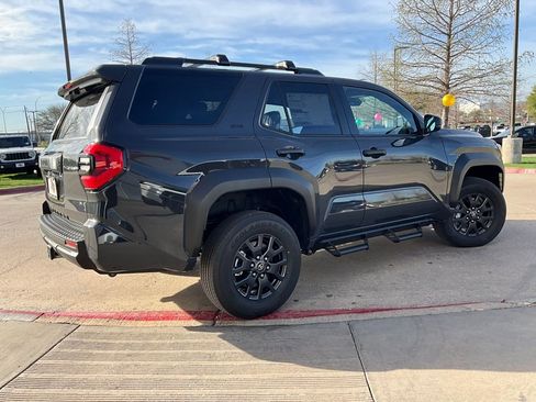 New 2026 Toyota 4Runner SR5 image 5