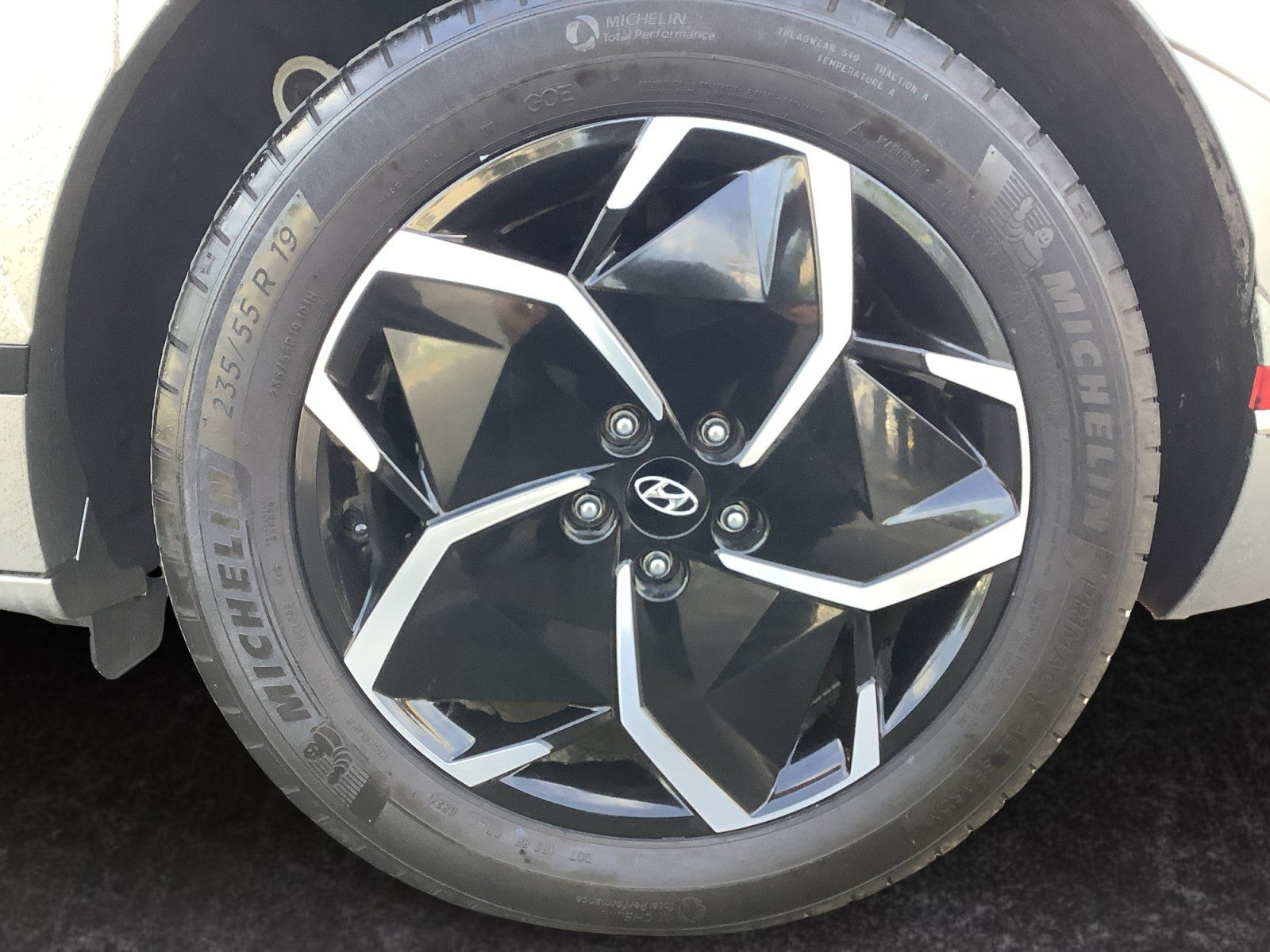 Used 2024 Hyundai Ioniq 5 Limited RWD image 14