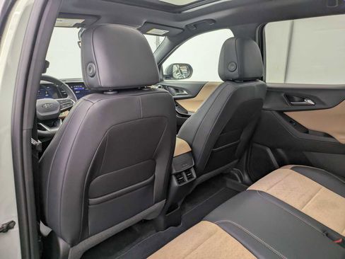 New 2026 Chevrolet Equinox ACTIV w/ Safety and Technology Package AWD/4WD image 20