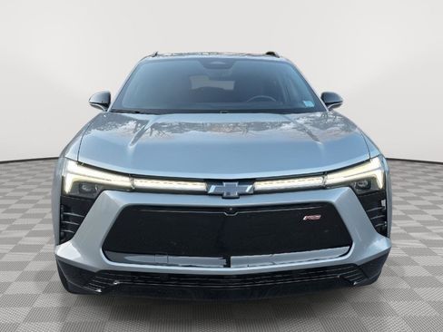 Used 2024 Chevrolet Blazer EV RS image 2