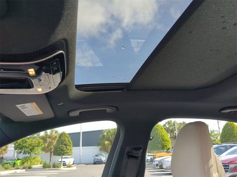 Used 2023 Mercedes-Benz C 300 Sedan image 21